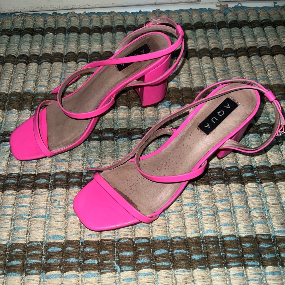 Aqua Women's Barbie Pink Sandals - Picture 2 of 6